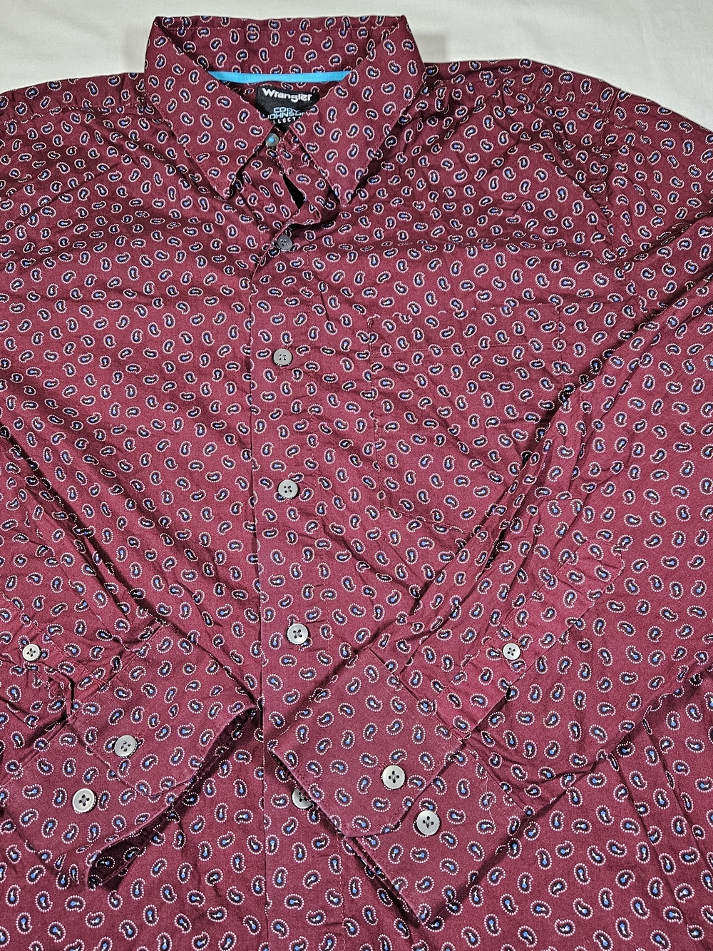 Wrangler Men's Cody Johnson Button-up LS Shirt Large Burgundy Flower Paisley
